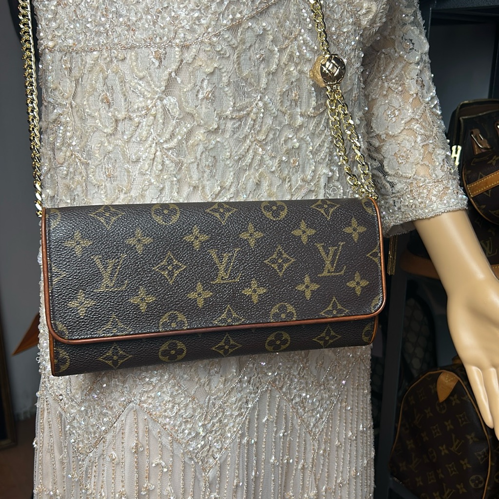 Louis Vuitton Louis Vuitton Monogram Pochette Gm